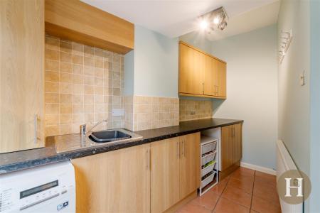 Hadleigh Estate Agents-26.jpg