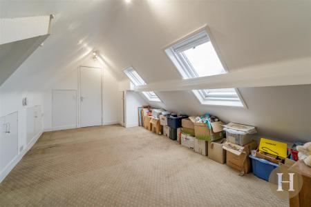 Hadleigh Estate Agents-38.jpg