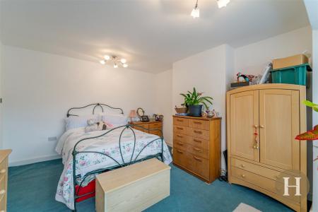 Hadleigh Estate Agents-23.jpg