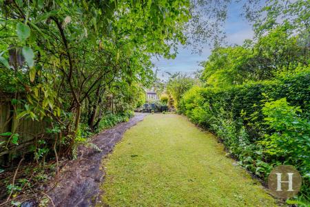 Hadleigh Estate Agents-44.jpg