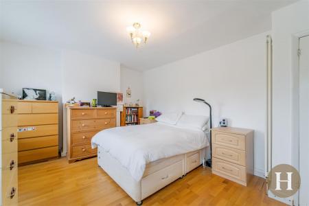 Hadleigh Estate Agents-27.jpg