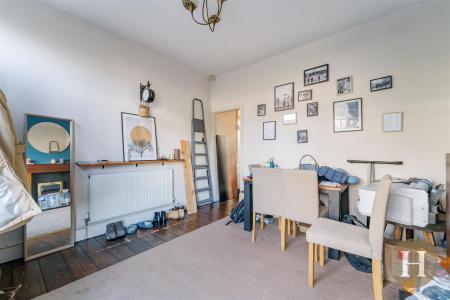 Hadleigh Estate Agents-2.jpg