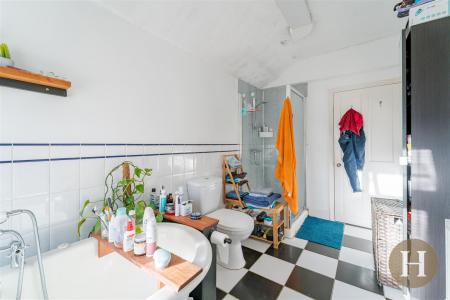 Hadleigh Estate Agents-14.jpg