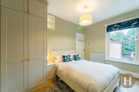 Hadleigh Estate Agents-21.jpg