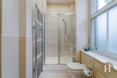 Hadleigh Estate Agents-48.jpg