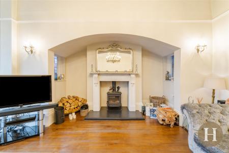 Hadleigh Estate Agents-14.jpg