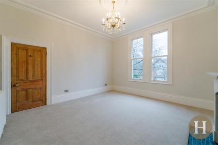 Hadleigh Estate Agents-46.jpg