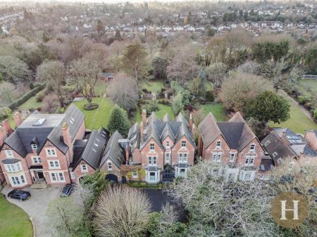 Hadleigh Estate Agents-70.jpg