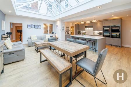 Hadleigh Estate Agents-25.jpg