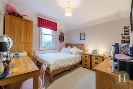 Hadleigh Estate Agents-39.jpg