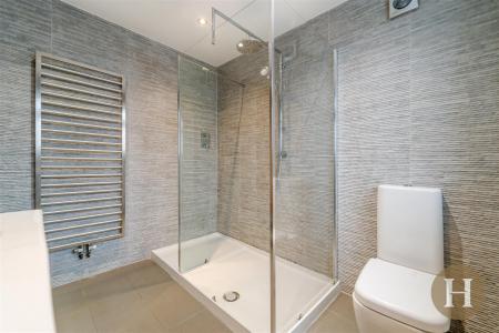 Hadleigh Estate Agents-77.jpg