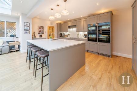 Hadleigh Estate Agents-27.jpg