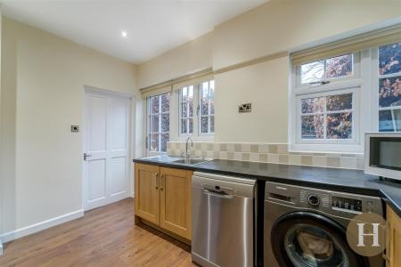 Hadleigh Estate Agents-11.jpg