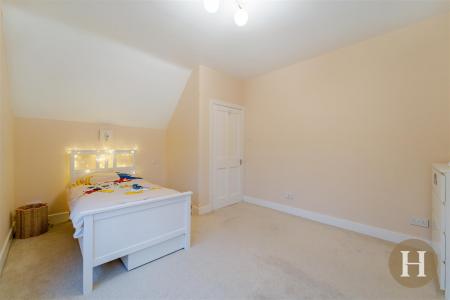 Hadleigh Estate Agents-27.jpg