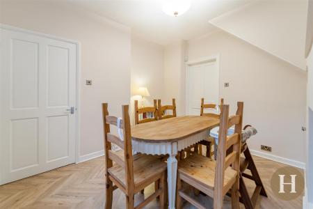 Hadleigh Estate Agents-15.jpg