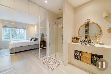 Hadleigh Estate Agents-45.jpg