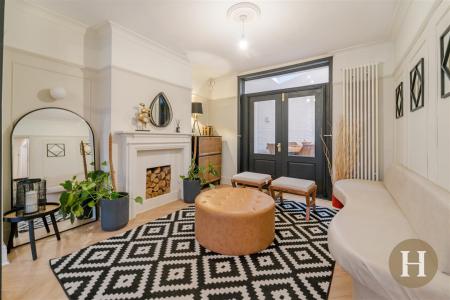 Hadleigh Estate Agents-7.jpg