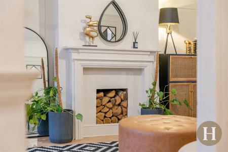 Hadleigh Estate Agents-24.jpg