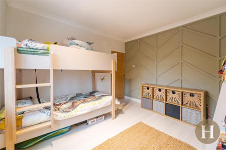 Hadleigh Estate Agents-38.jpg