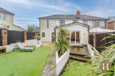 Hadleigh Estate Agents-56.jpg