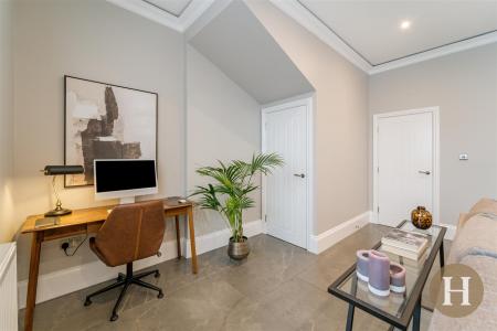 Hadleigh Estate Agents-7.jpg