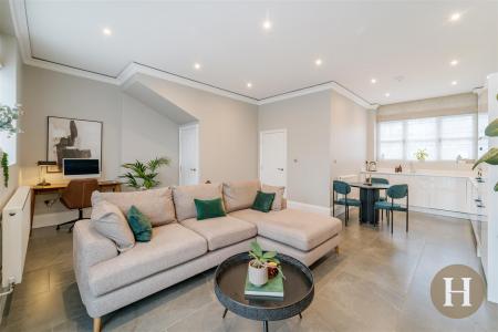 Hadleigh Estate Agents-9.jpg