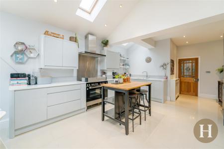 Hadleigh Estate Agents-22.jpg