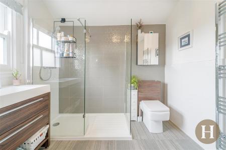 Hadleigh Estate Agents-32.jpg