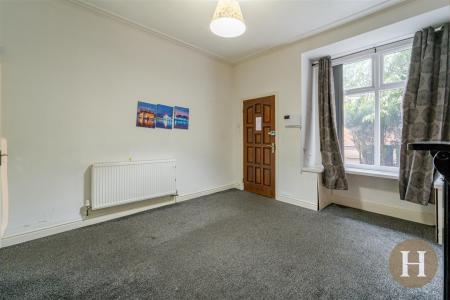 Hadleigh Estate Agents-18.jpg