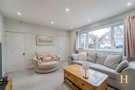 Hadleigh Estate Agents-3.jpg