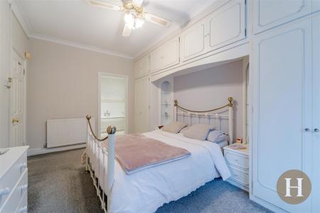 Hadleigh Estate Agents-8.jpg