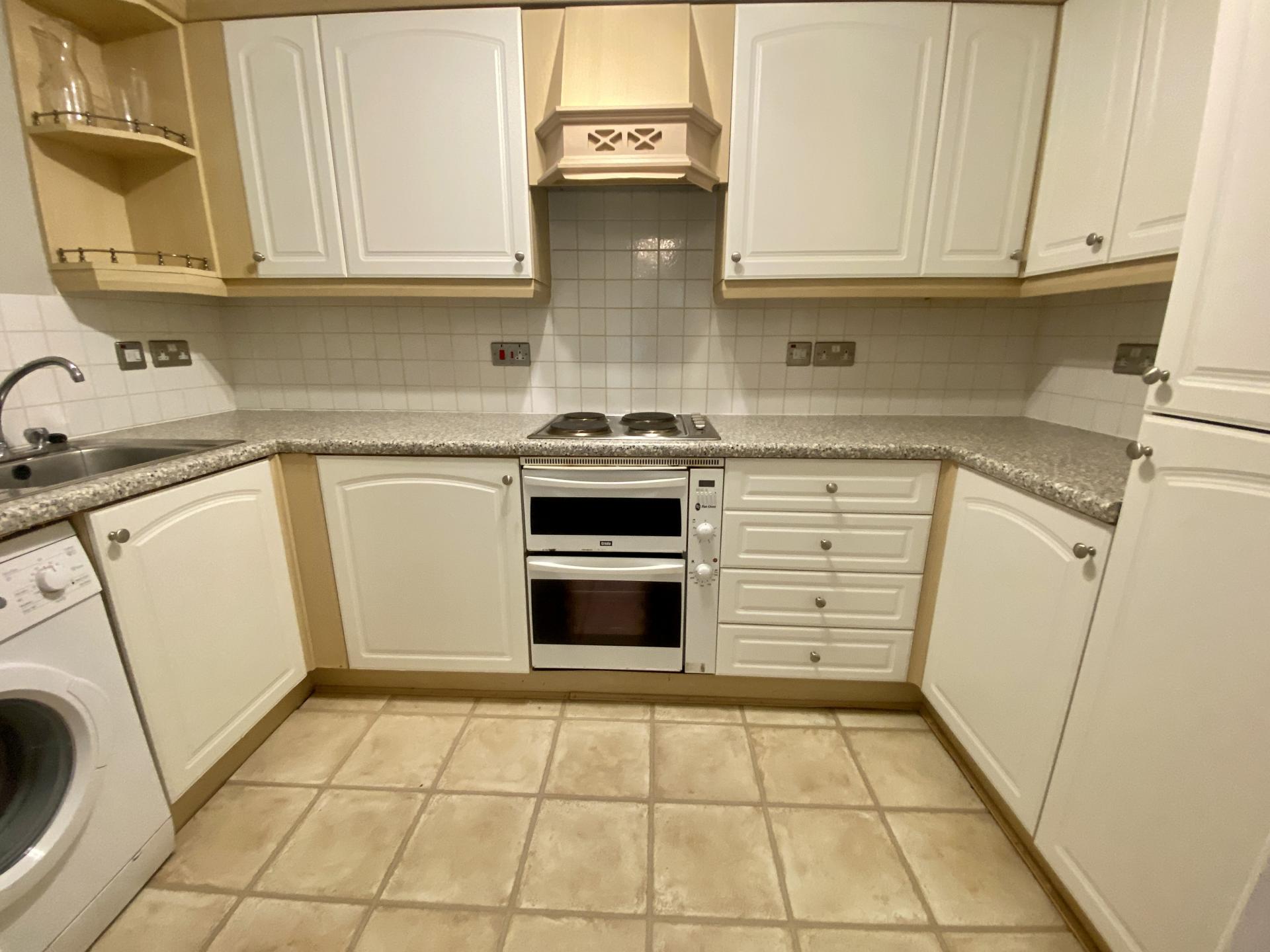 2 bedroom Apartment for sale in Cheadle