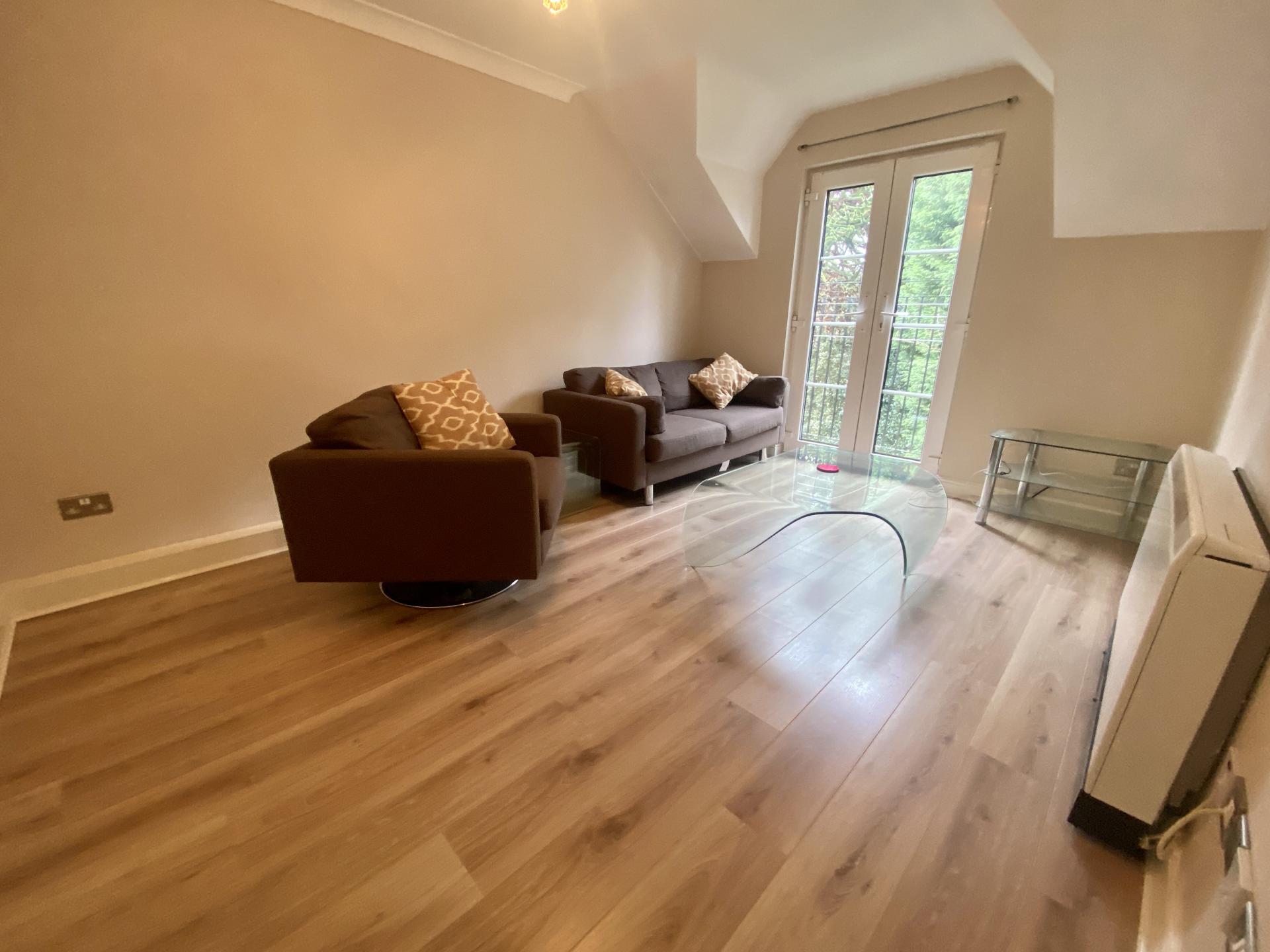 2 bedroom Apartment for sale in Cheadle