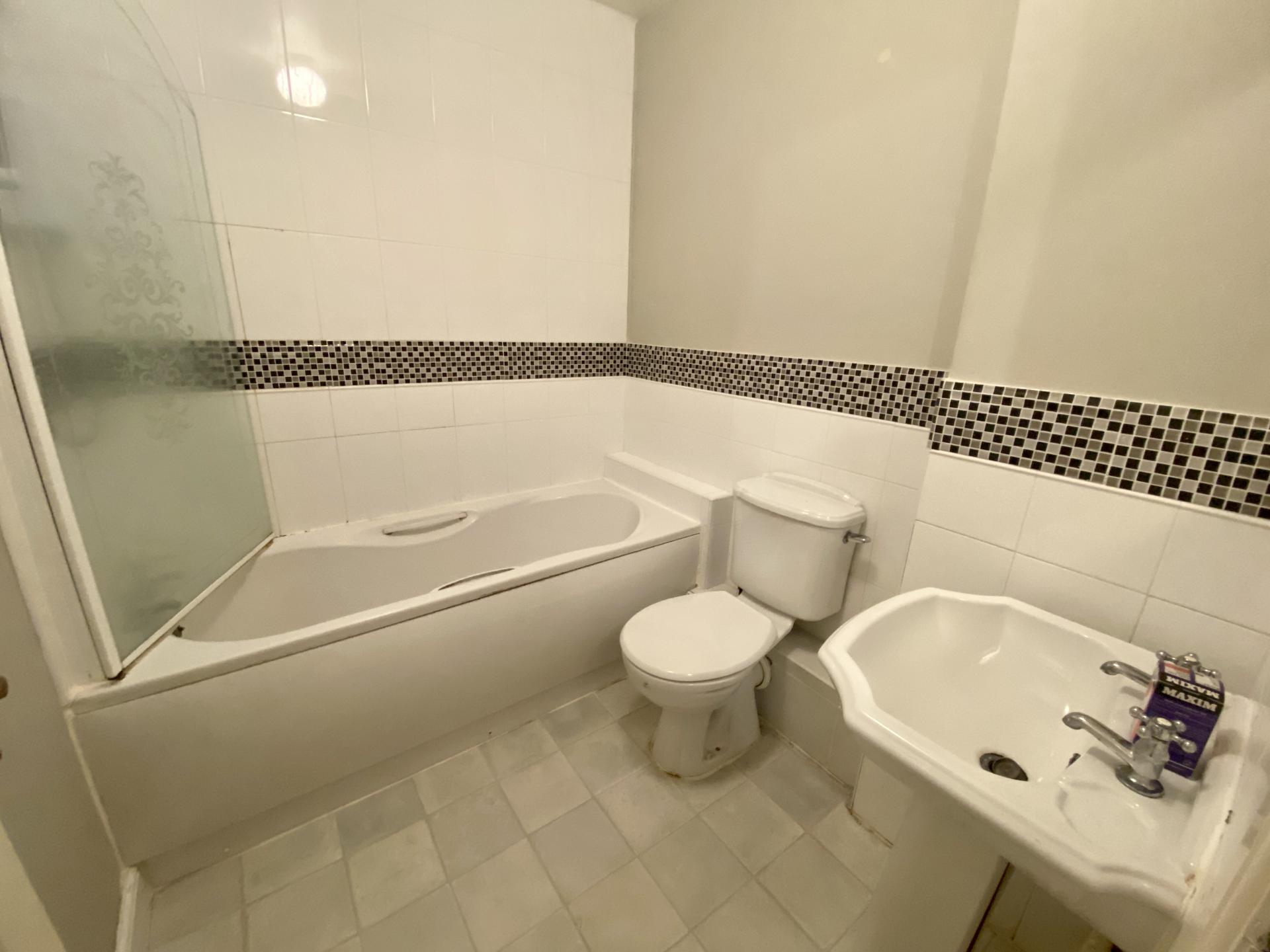 2 bedroom Apartment for sale in Cheadle