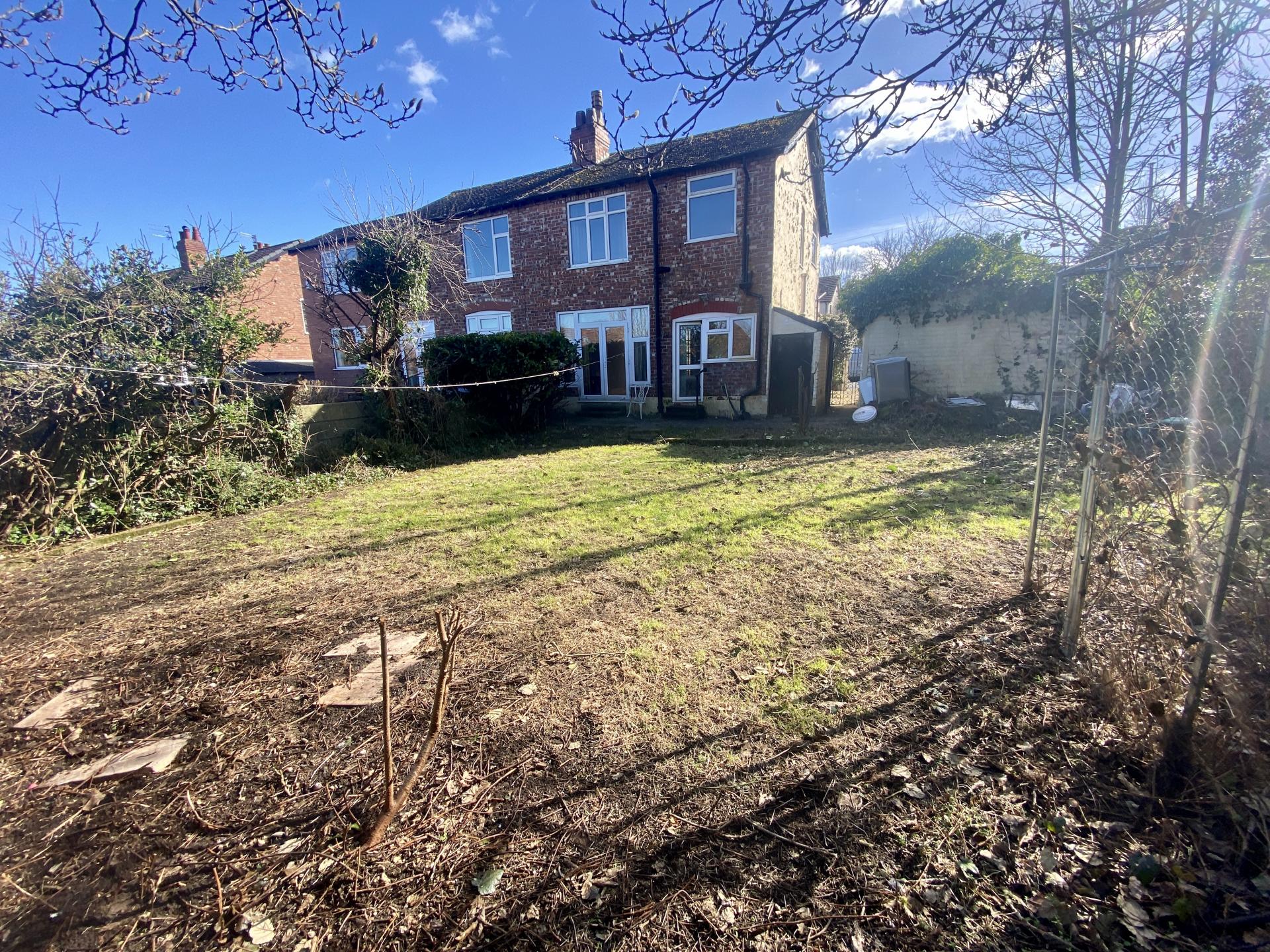 3 bedroom SemiDetached House for sale in Cheadle