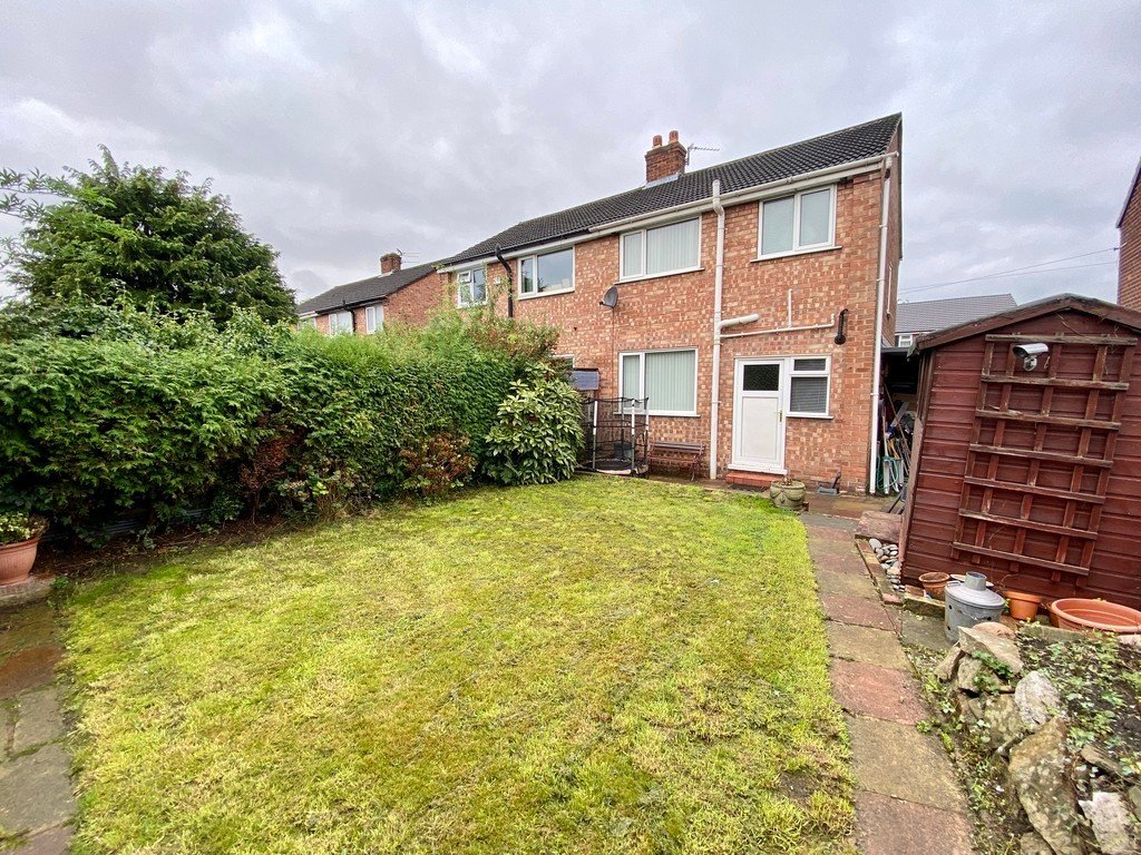 2 bedroom SemiDetached House for rent in Cheadle