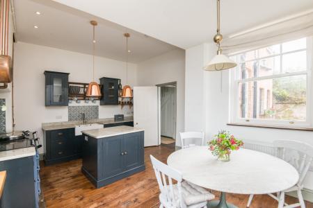 Kitchen/Breakfast Room