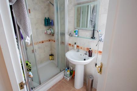 Annexe Shower room