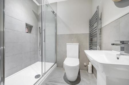 Ensuite shower room