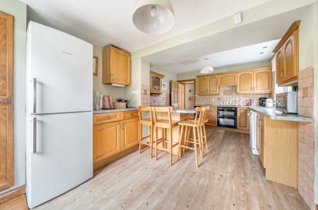 Kitchen/Breakfast Room