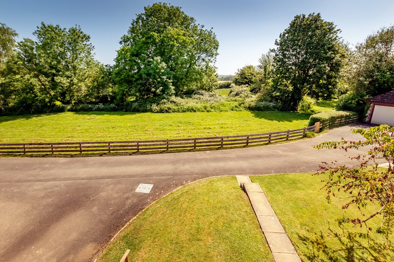 4 bedroom Detached House for sale in Wickwar