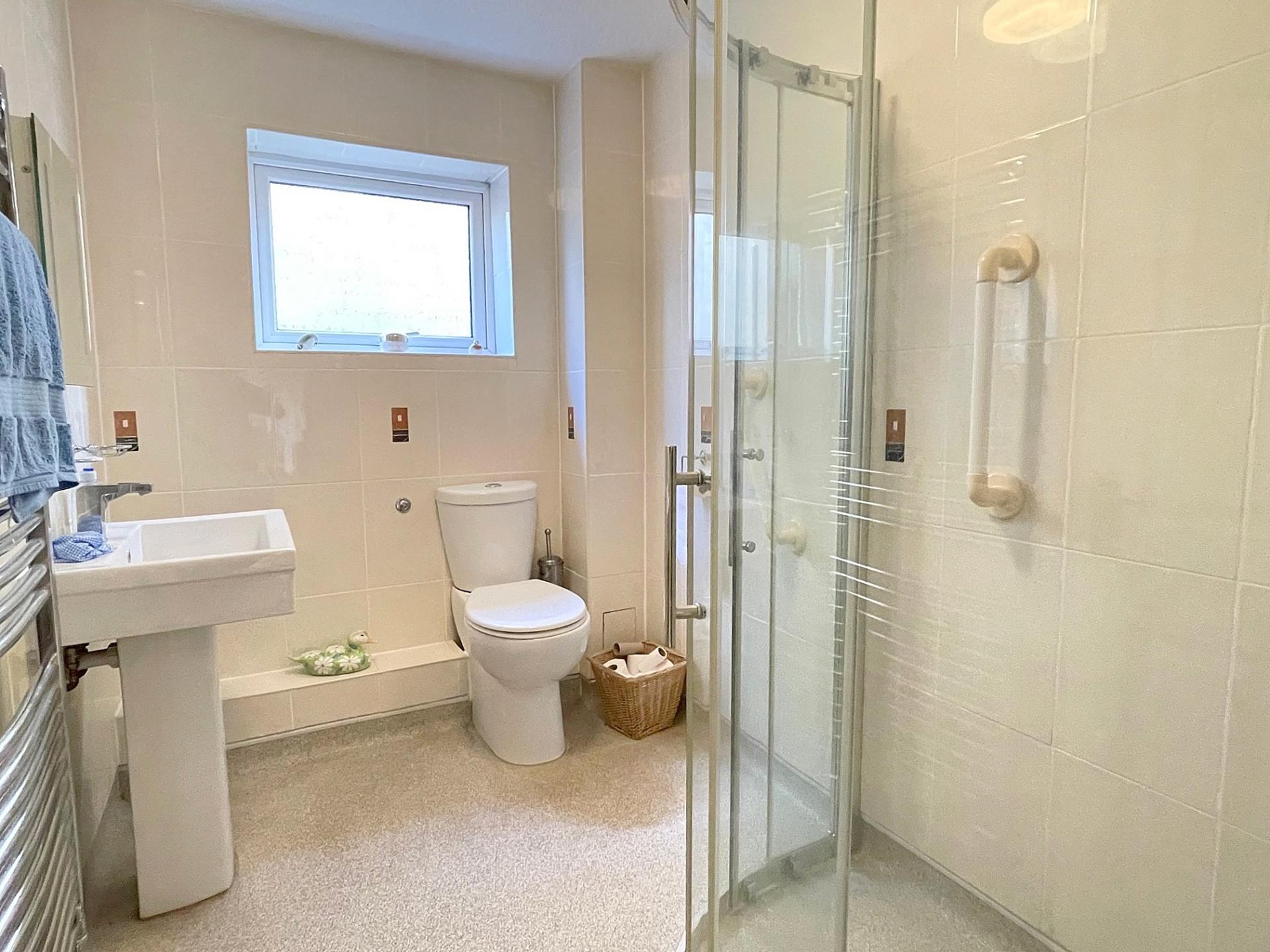 3 bedroom Detached Bungalow for sale in Wincanton