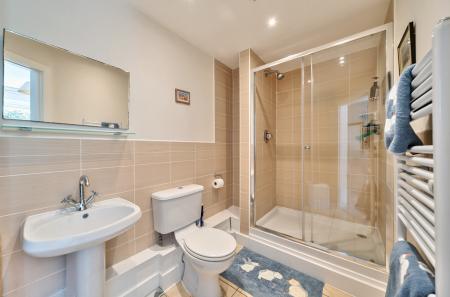 1326879-18-6877c6...