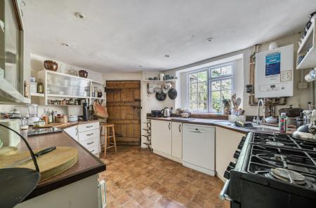 1347897-15-68bb13...