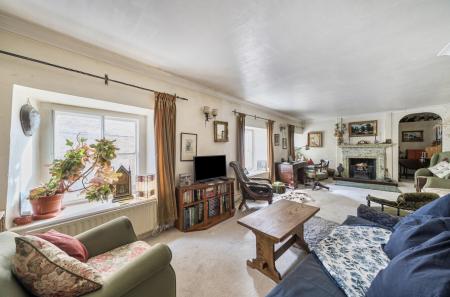 1347897-12-68bb13...