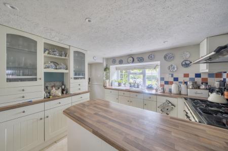 1355890-20-68cc45...