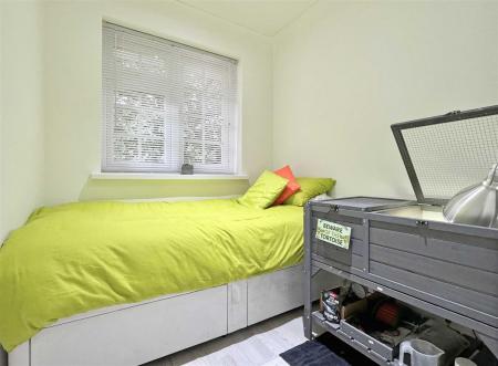 Bedroom 5.jpg