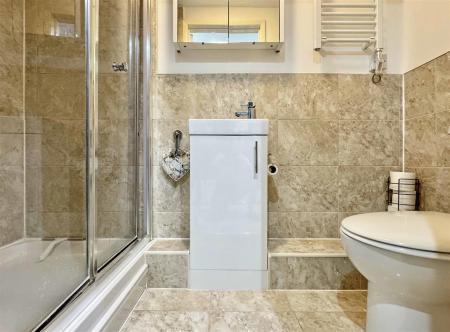 Shower Room.jpg
