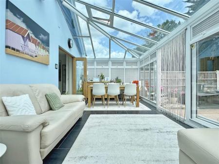 Conservatory b.jpg