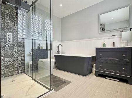 En-Suite.jpg